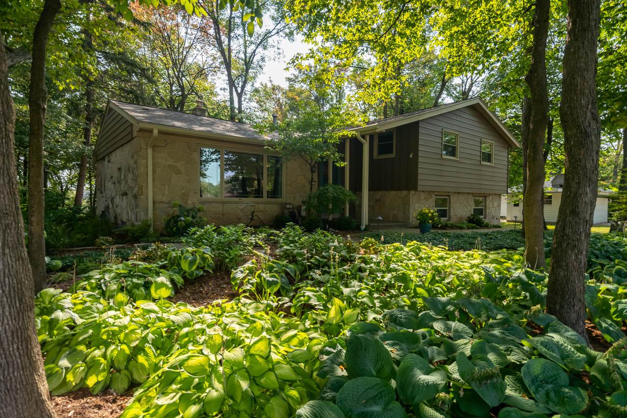 6333 Edgerton Ave - Photo 1