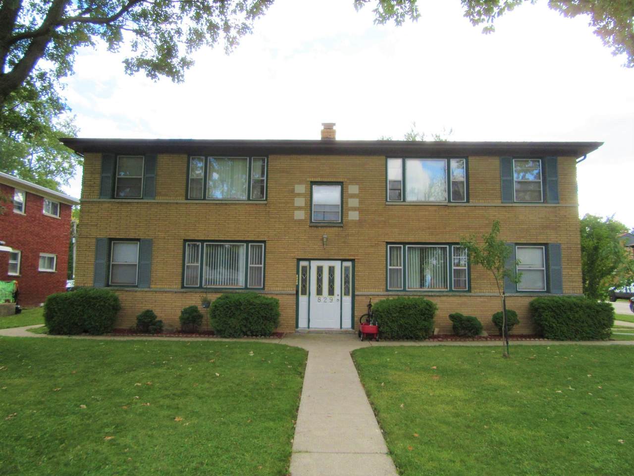 829 Lakeview Ave - Photo 1