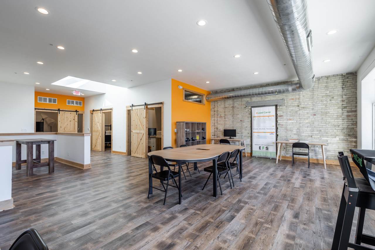 124 Franklin St - Photo 1