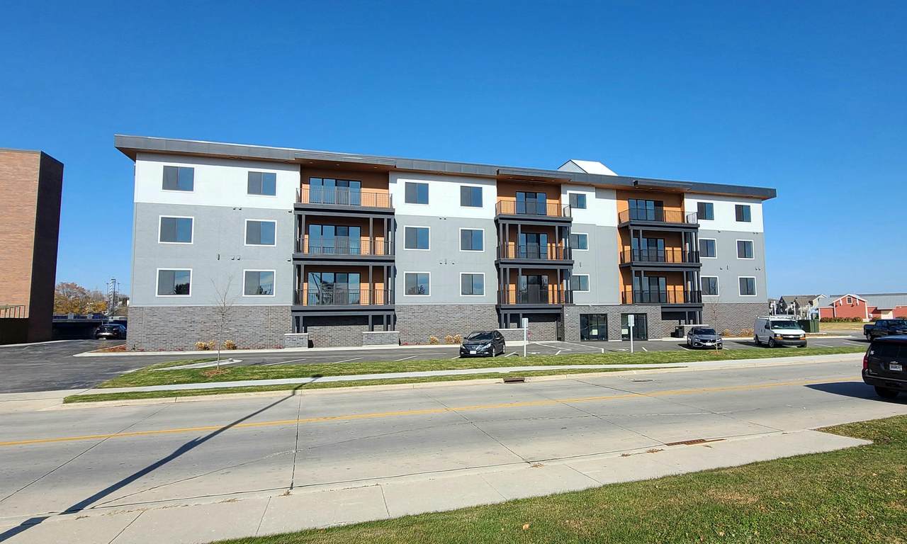 750 Pier Dr - Photo 1