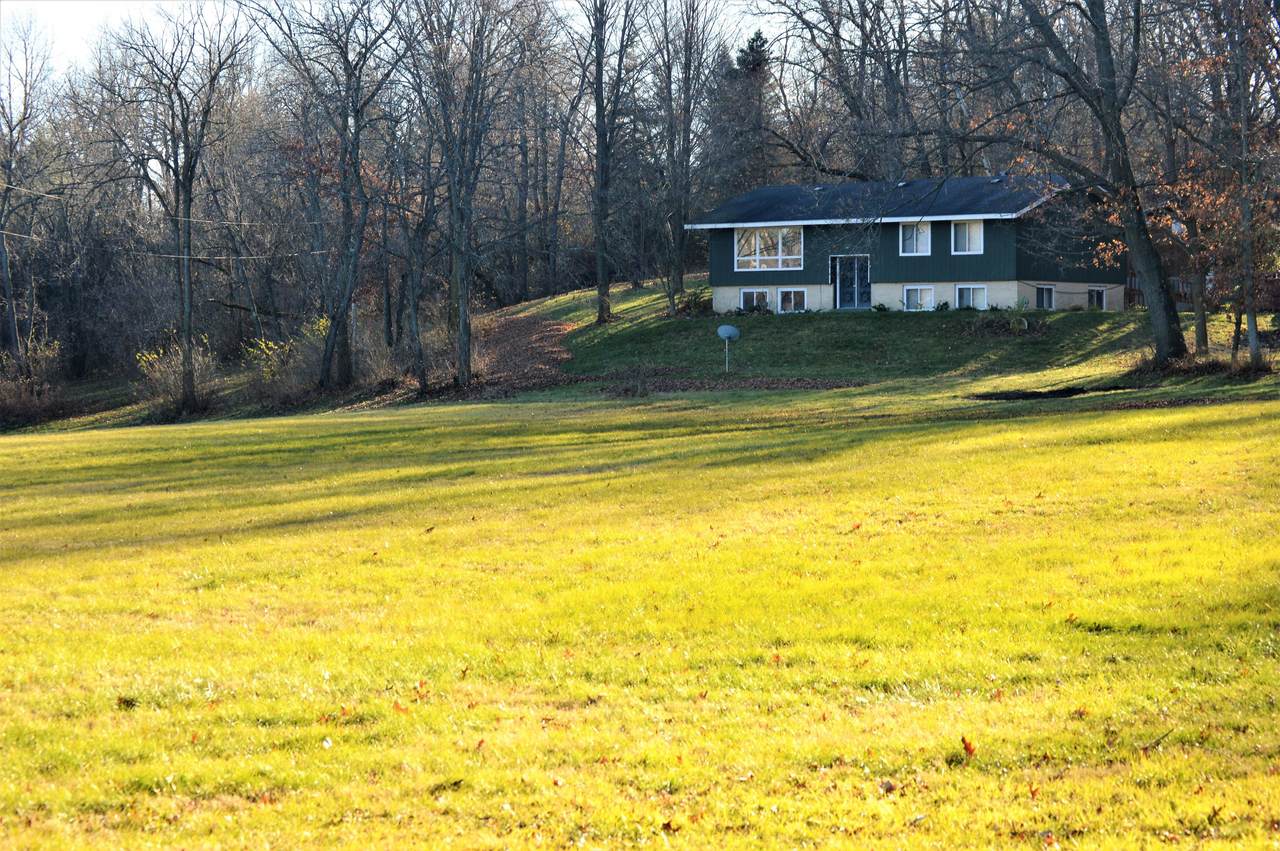 2816 Berndt Rd - Photo 1