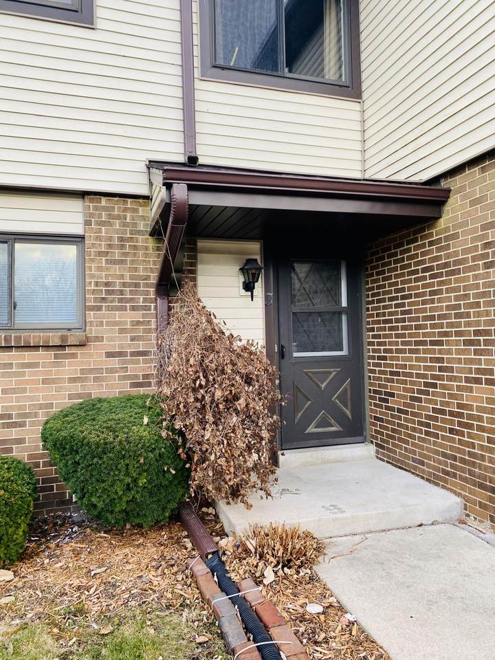 5843 Cambridge Cir - Photo 1