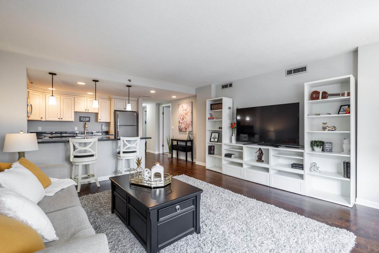 1633 Prospect Ave - Photo 1