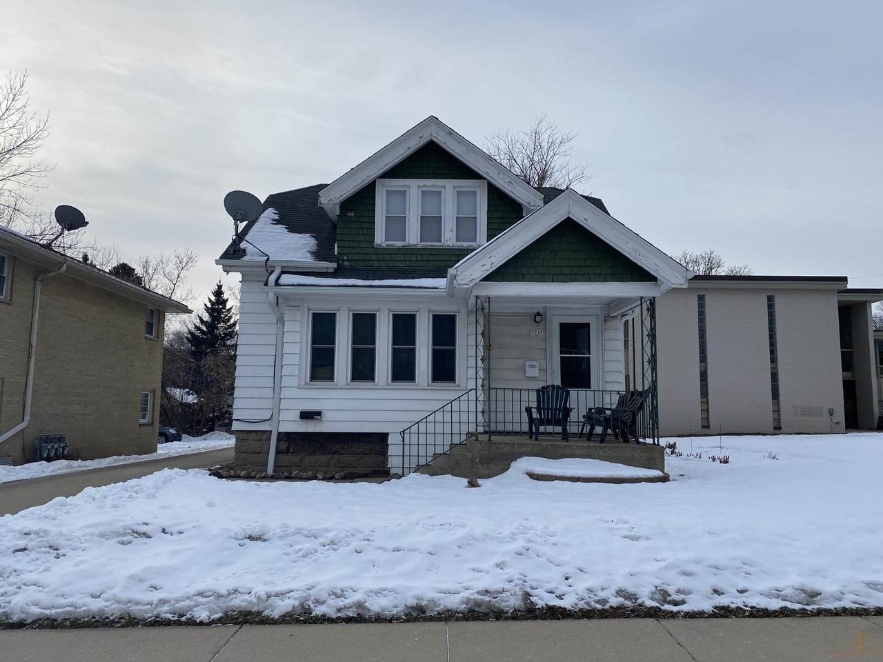 7715 Center St - Photo 1