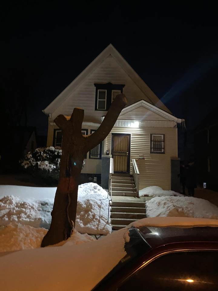 2520 Chambers St - Photo 1
