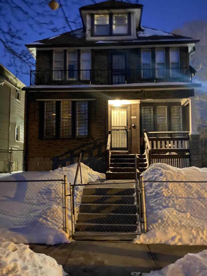 3044 25th St - Photo 1