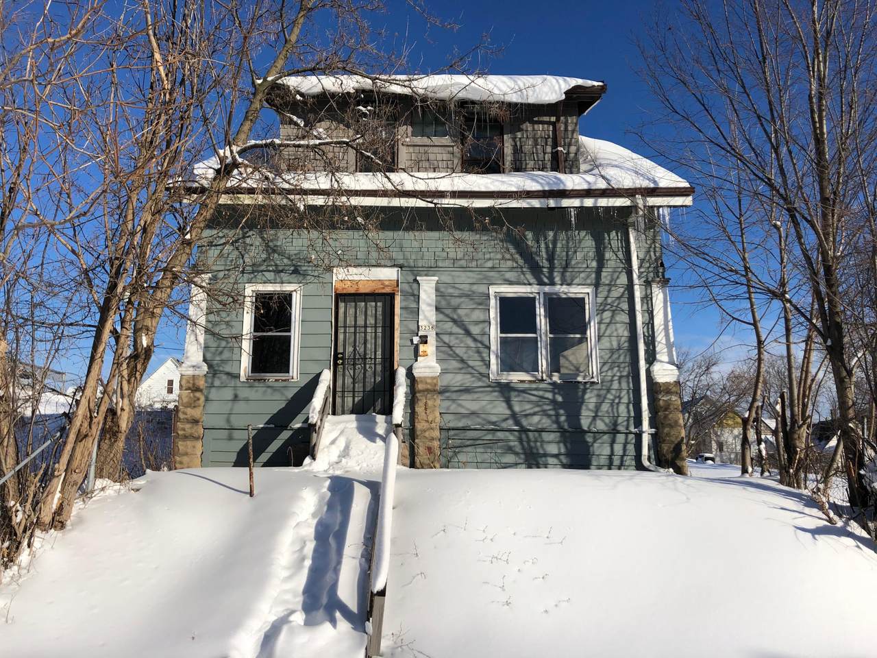 3238 22nd St - Photo 1