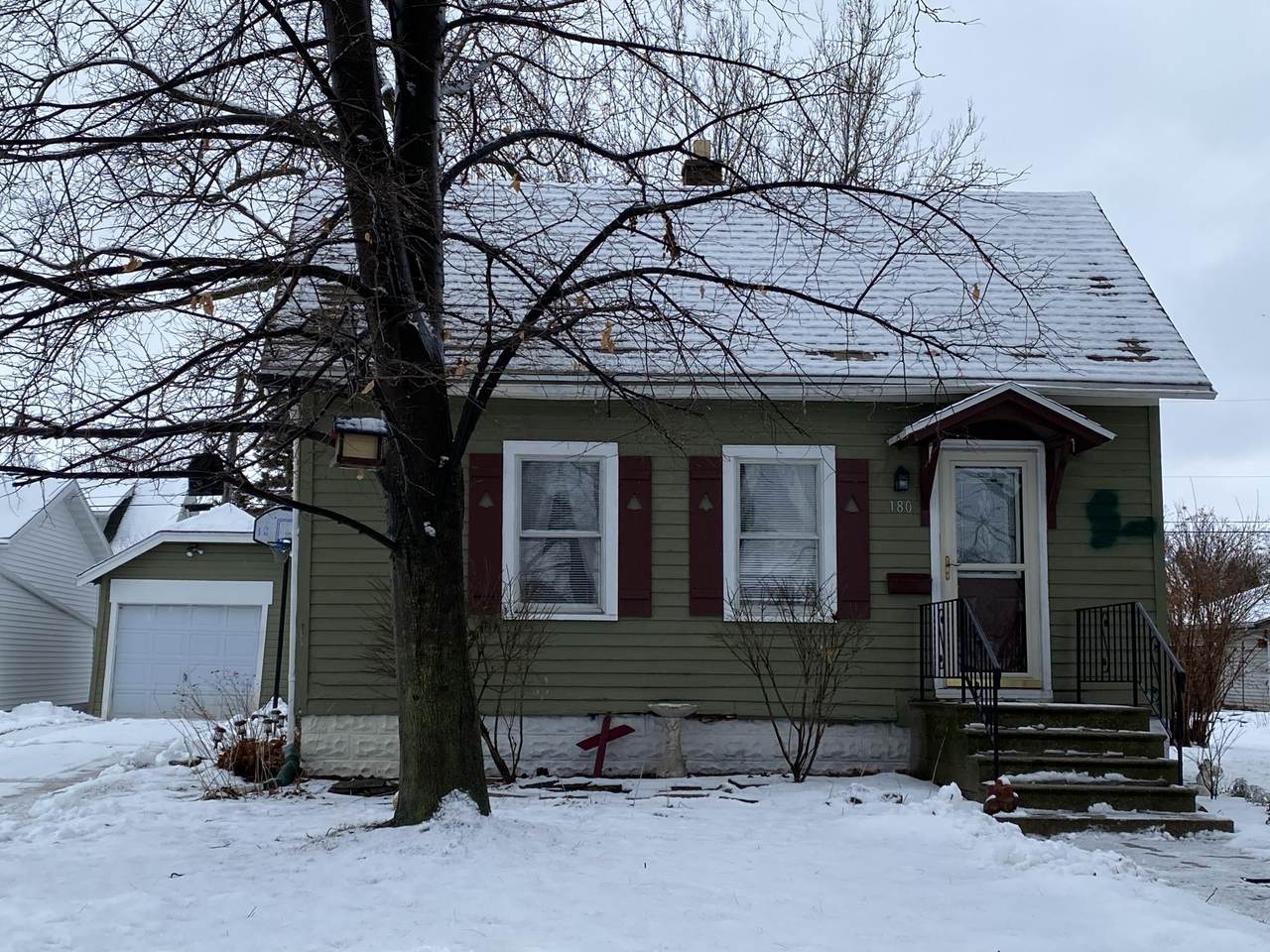 180 Boyd St - Photo 1