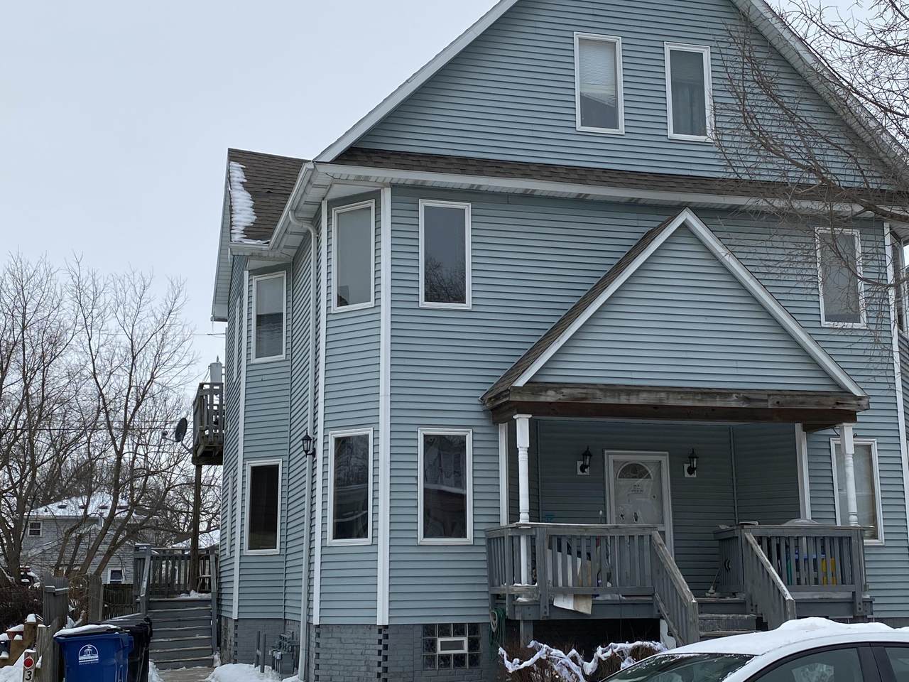 834 Park Ave - Photo 1