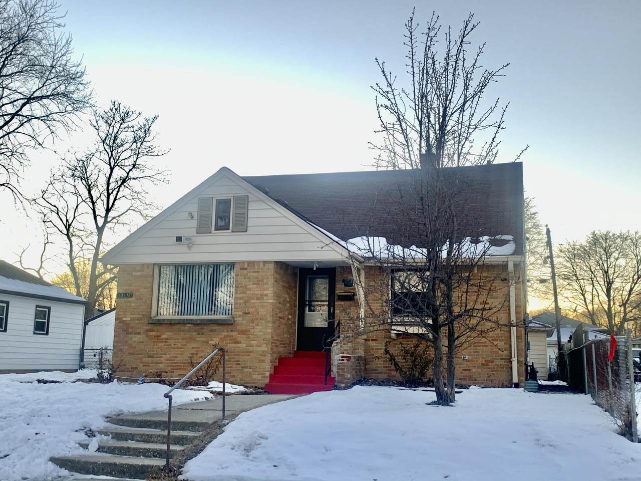 4347 69th St - Photo 1