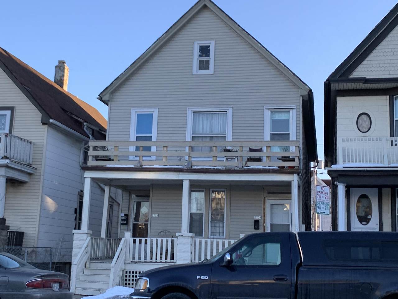 2729 Lincoln Ave - Photo 1