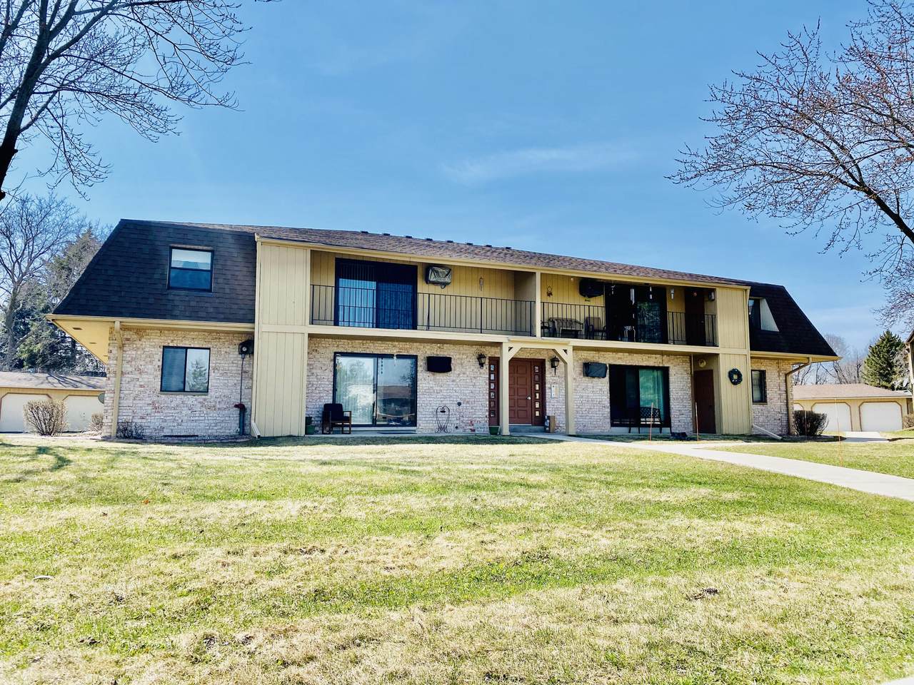 3207 Mangold Ave - Photo 1