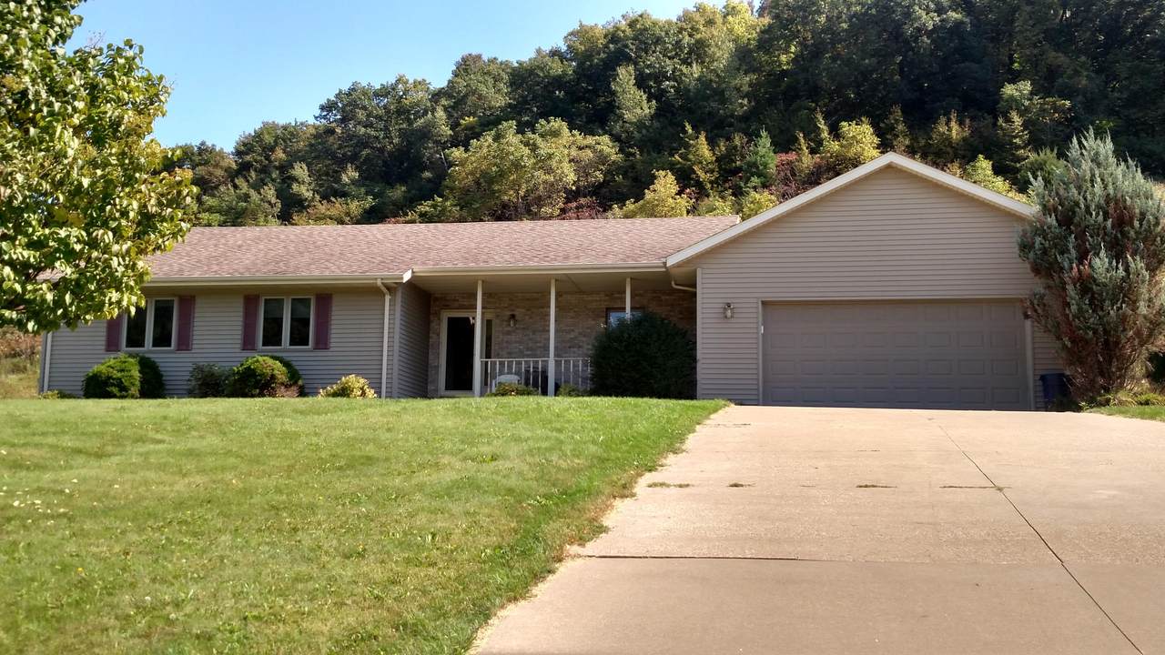 240 Red Apple Dr - Photo 1