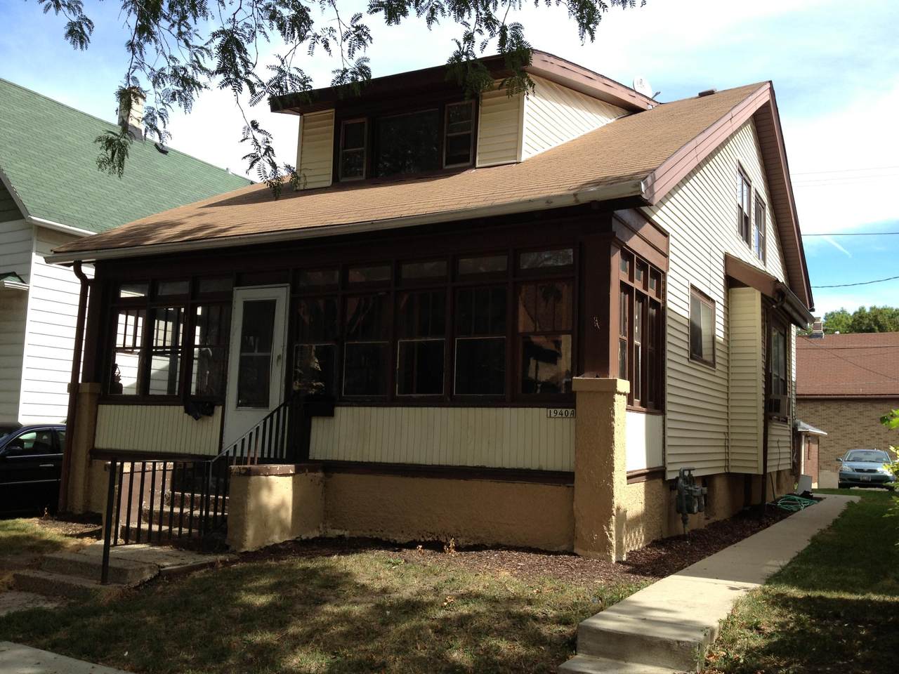 1940 31st St - Photo 1