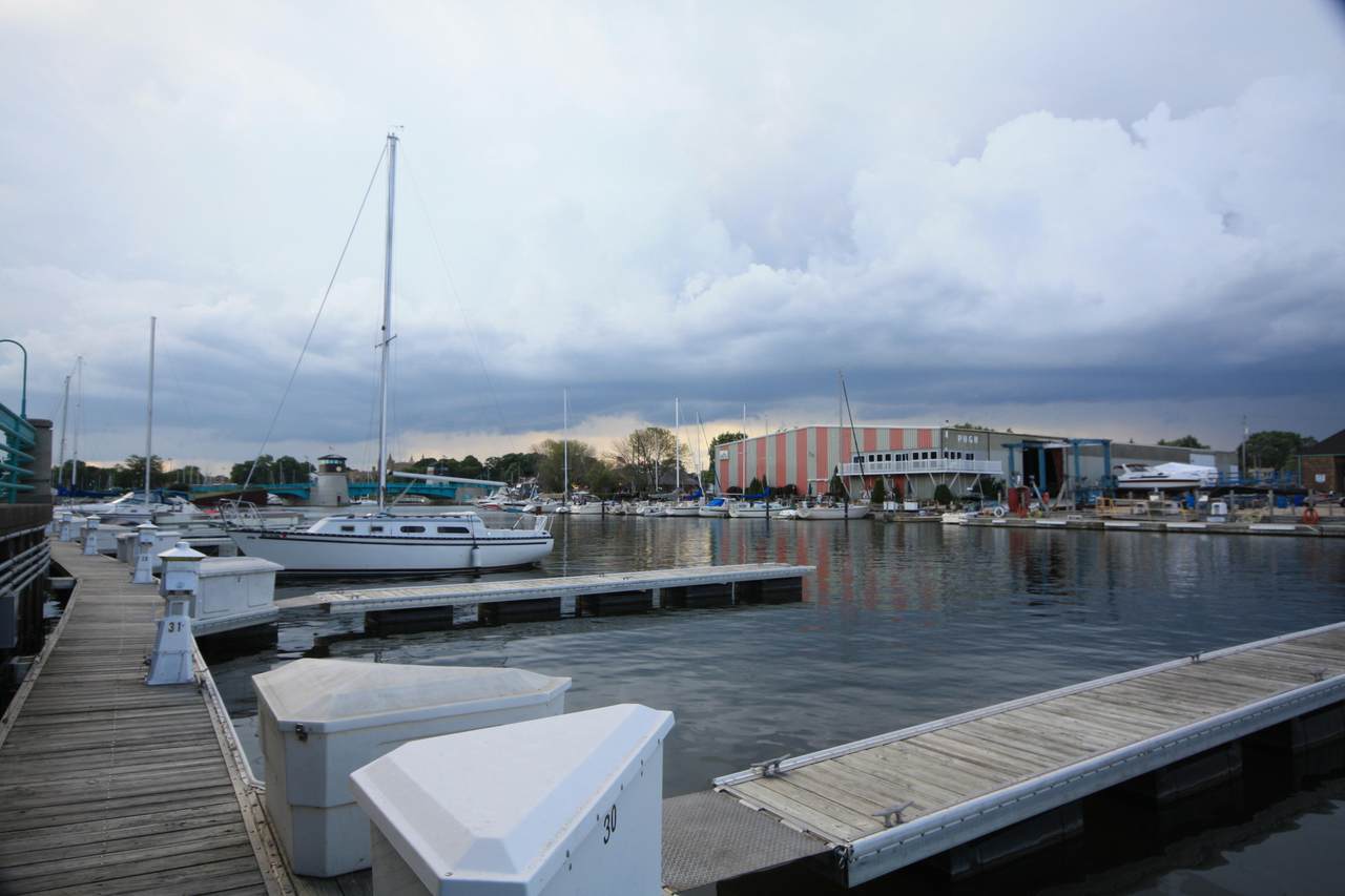 33 Gaslight Pointe Marina - Photo 1