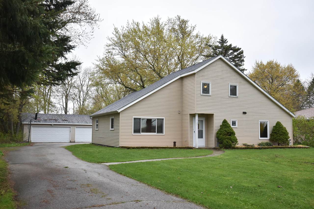 7127 Old Spring St - Photo 1