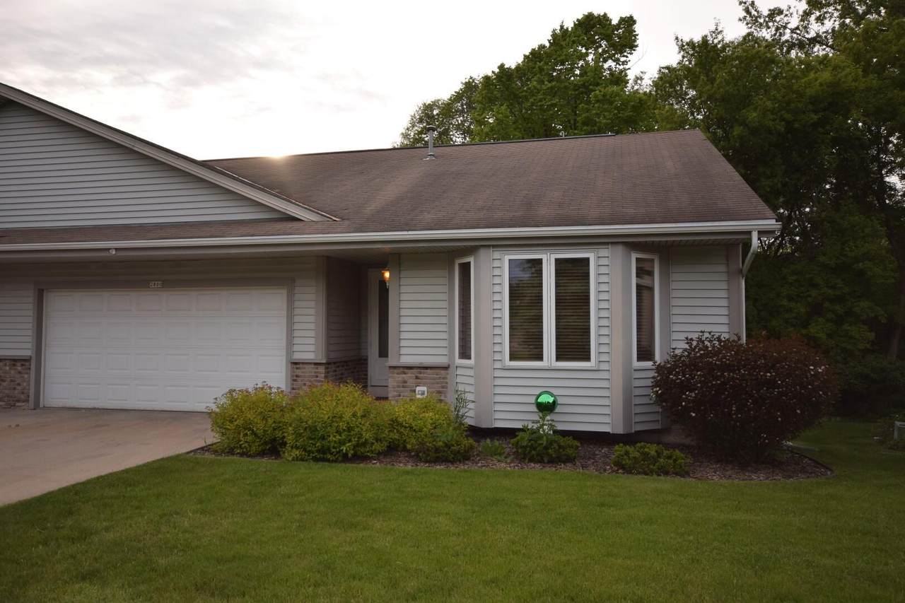 2800 Valley Ave - Photo 1