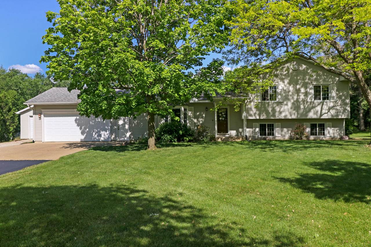 9107 262nd Ave - Photo 1