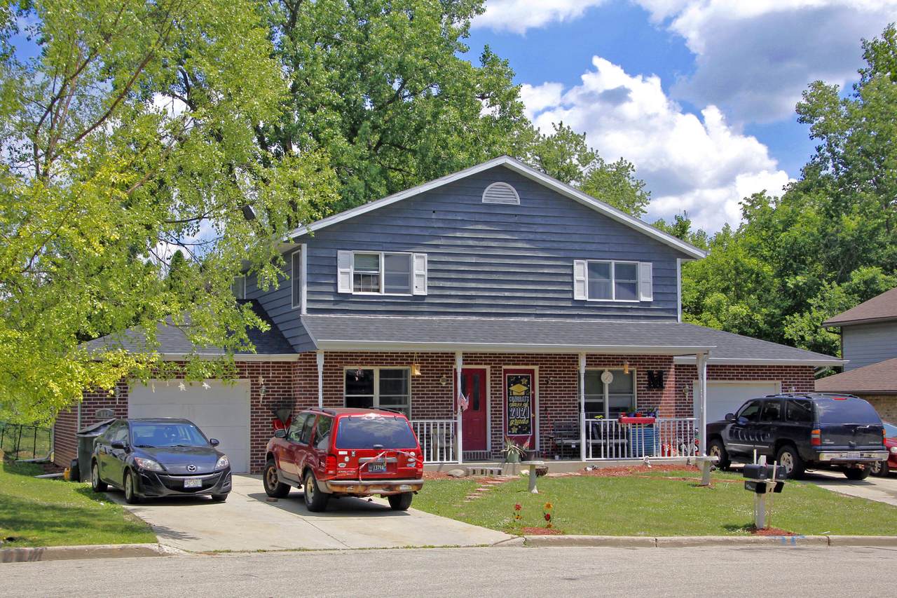 821 Kendall Ln - Photo 1