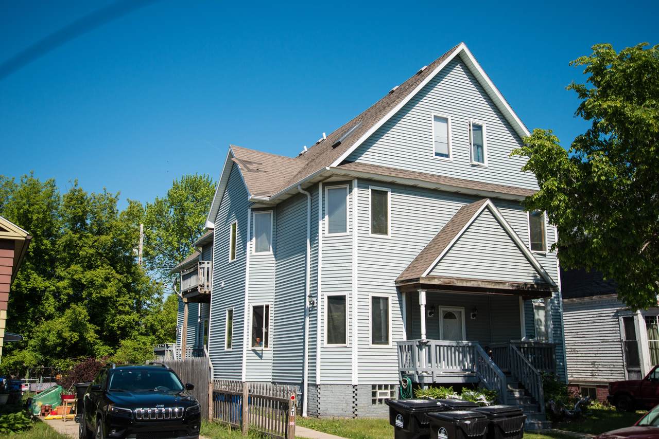 834 Park Ave - Photo 1