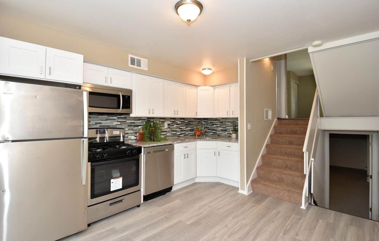 1436 Big Bend Rd - Photo 1