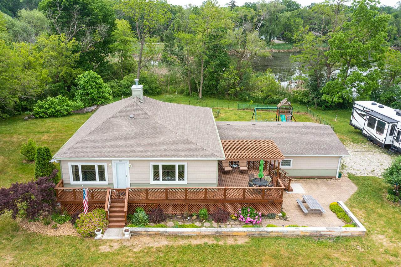 N1308 Lake Shore Dr - Photo 1