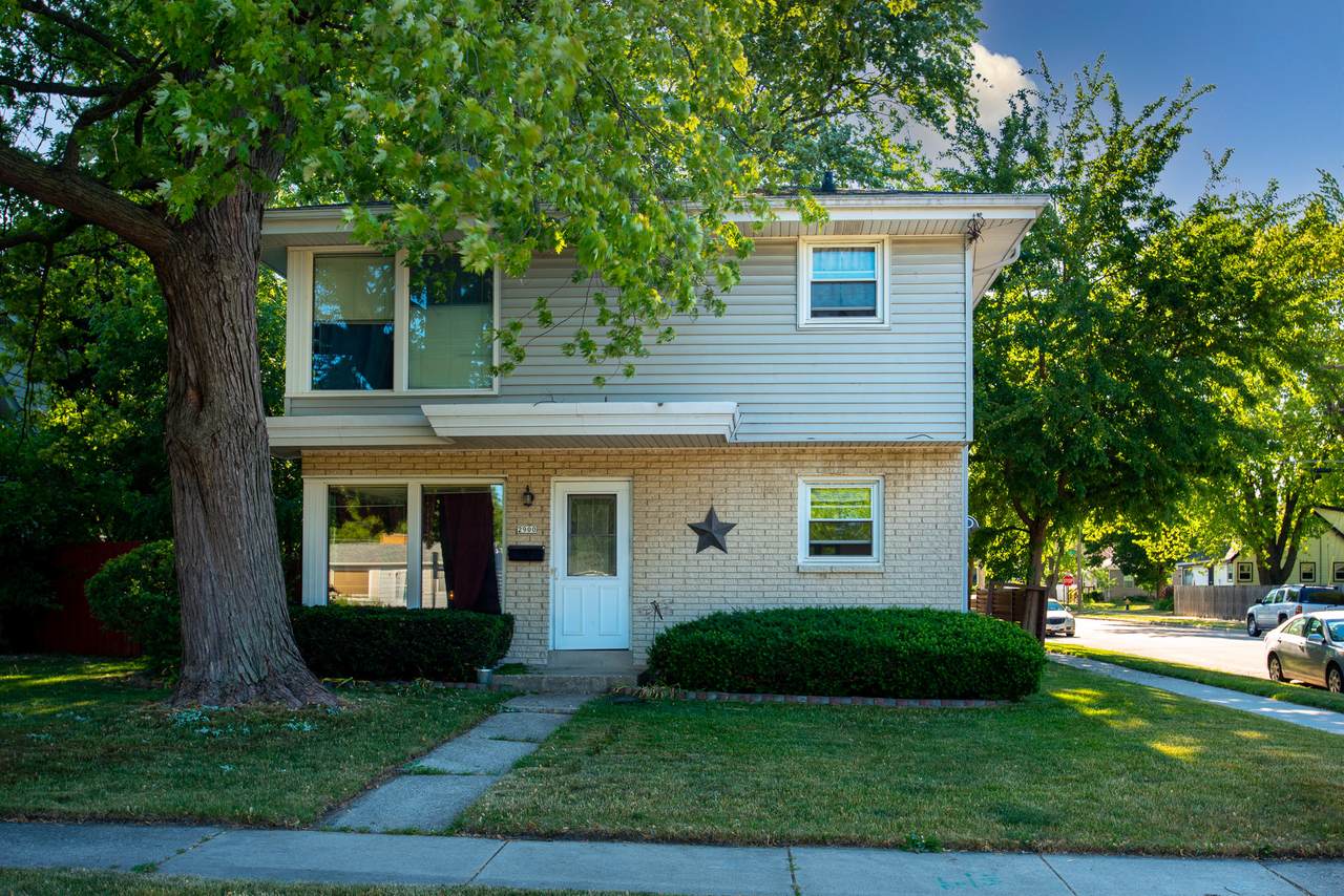 2900 90th St - Photo 1