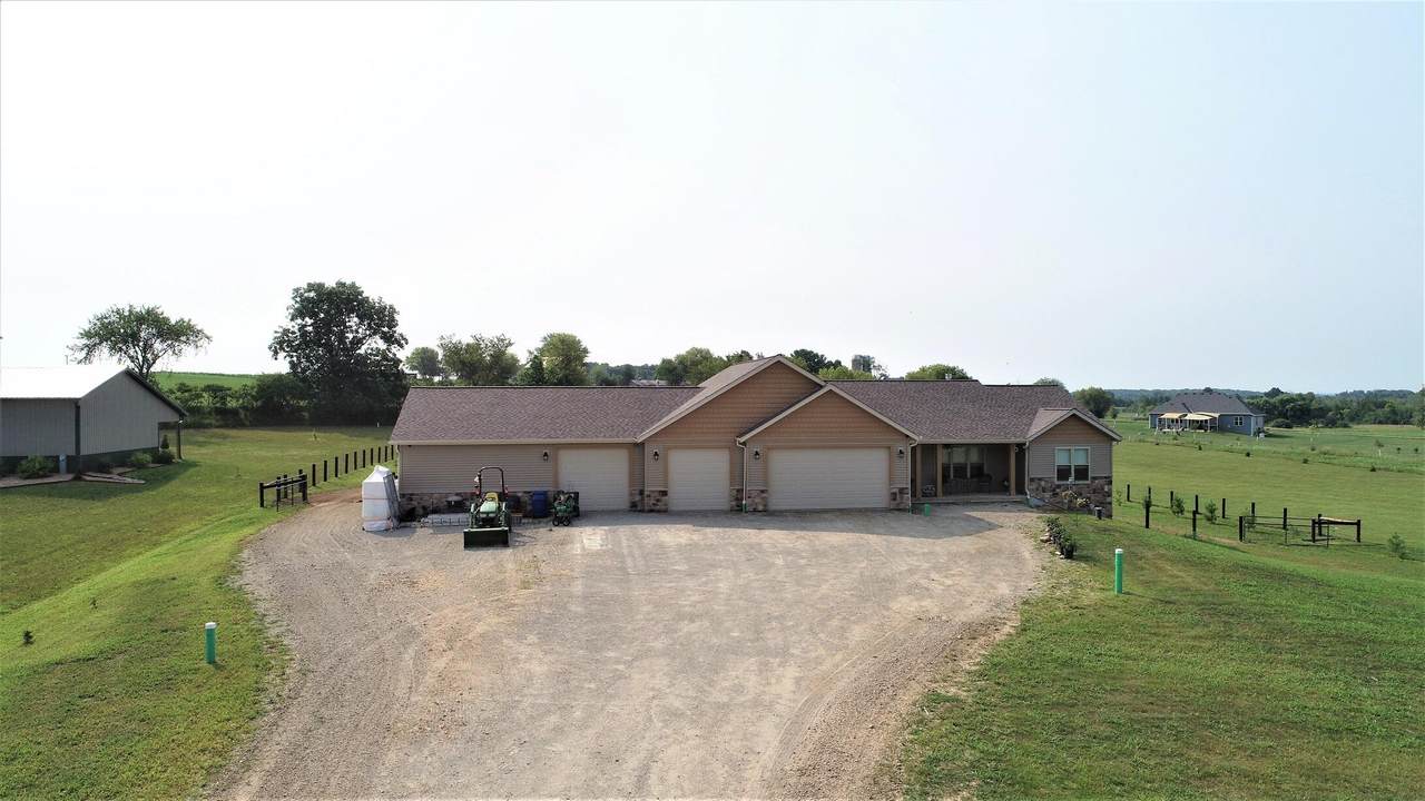 197 Main St - Photo 1