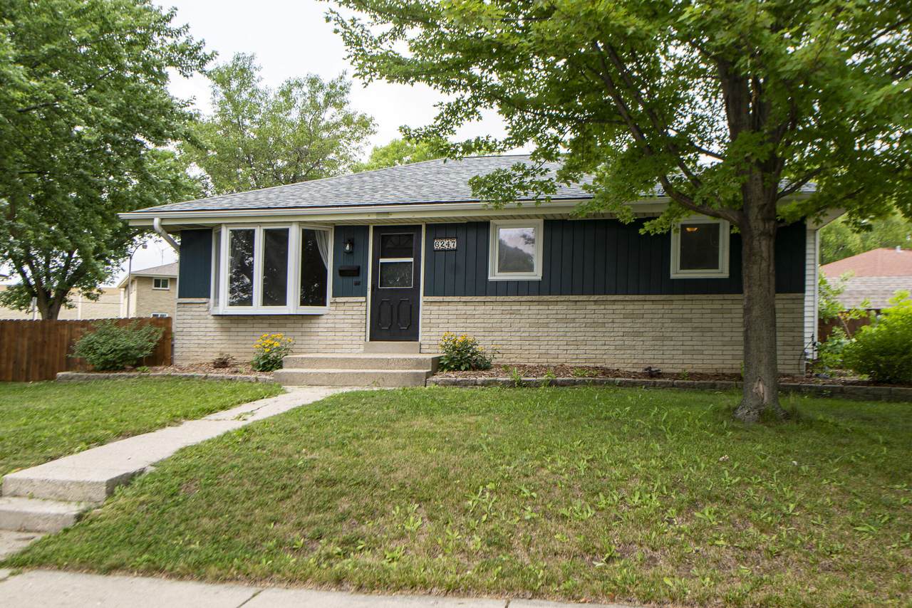 6247 Avalon St - Photo 1