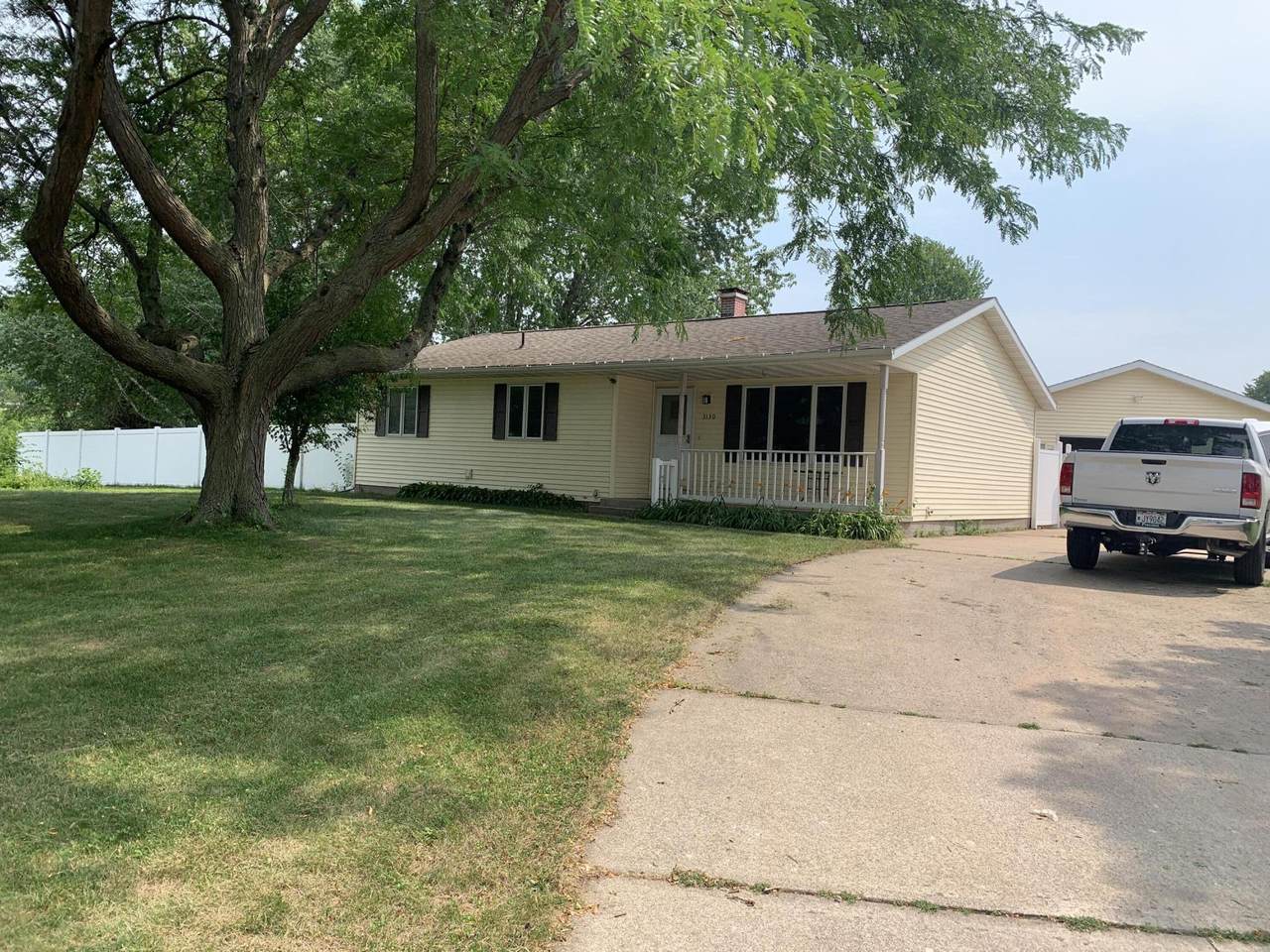 3130 Marion Rd N - Photo 1