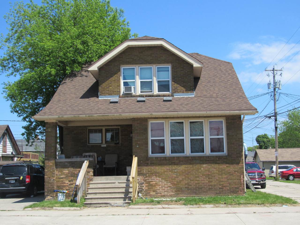 1113 10th St - Photo 1
