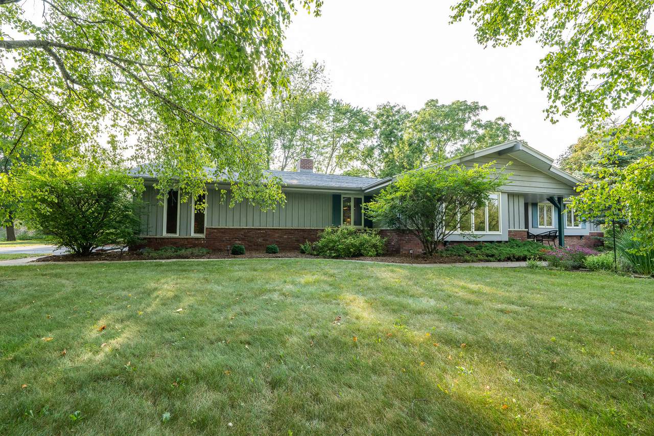8570 Cullen Ln - Photo 1