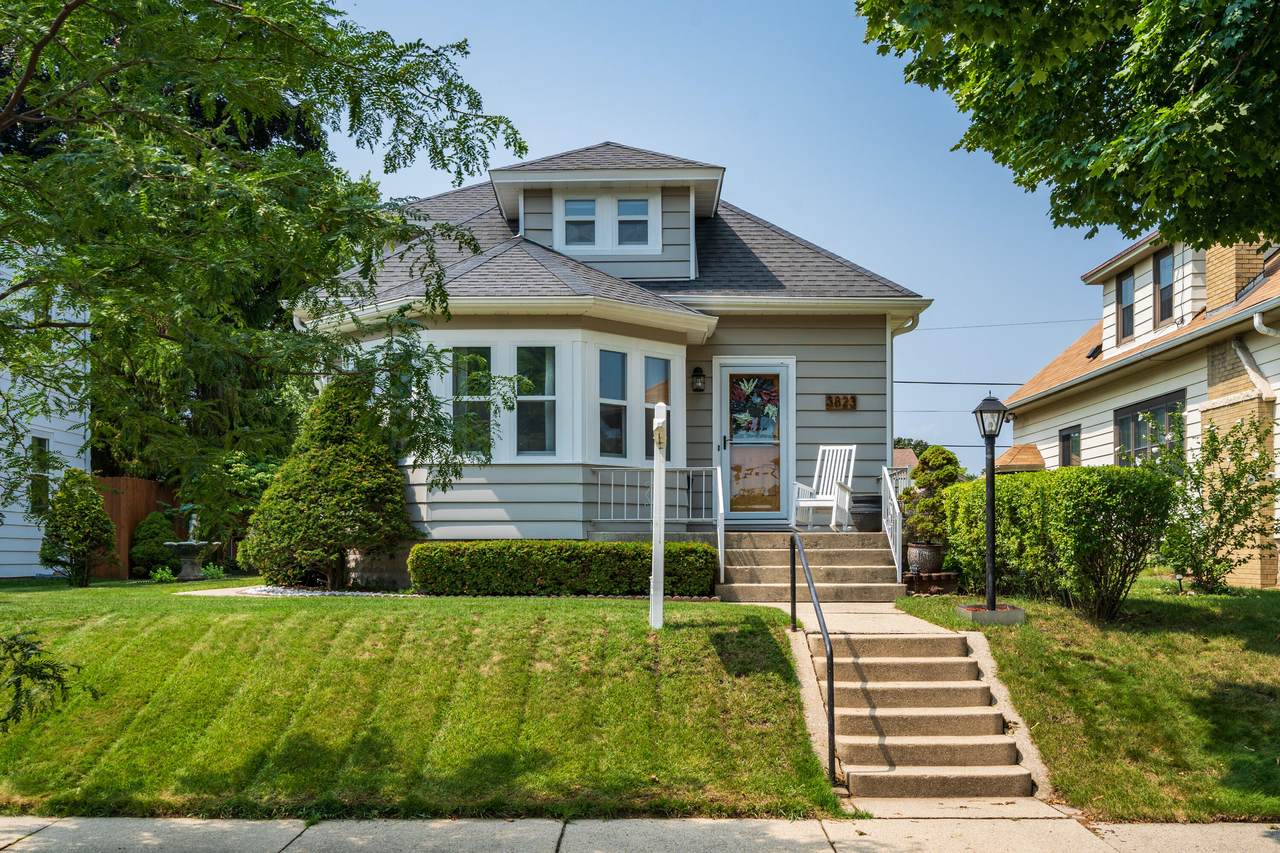 3823 Alabama Ave - Photo 1