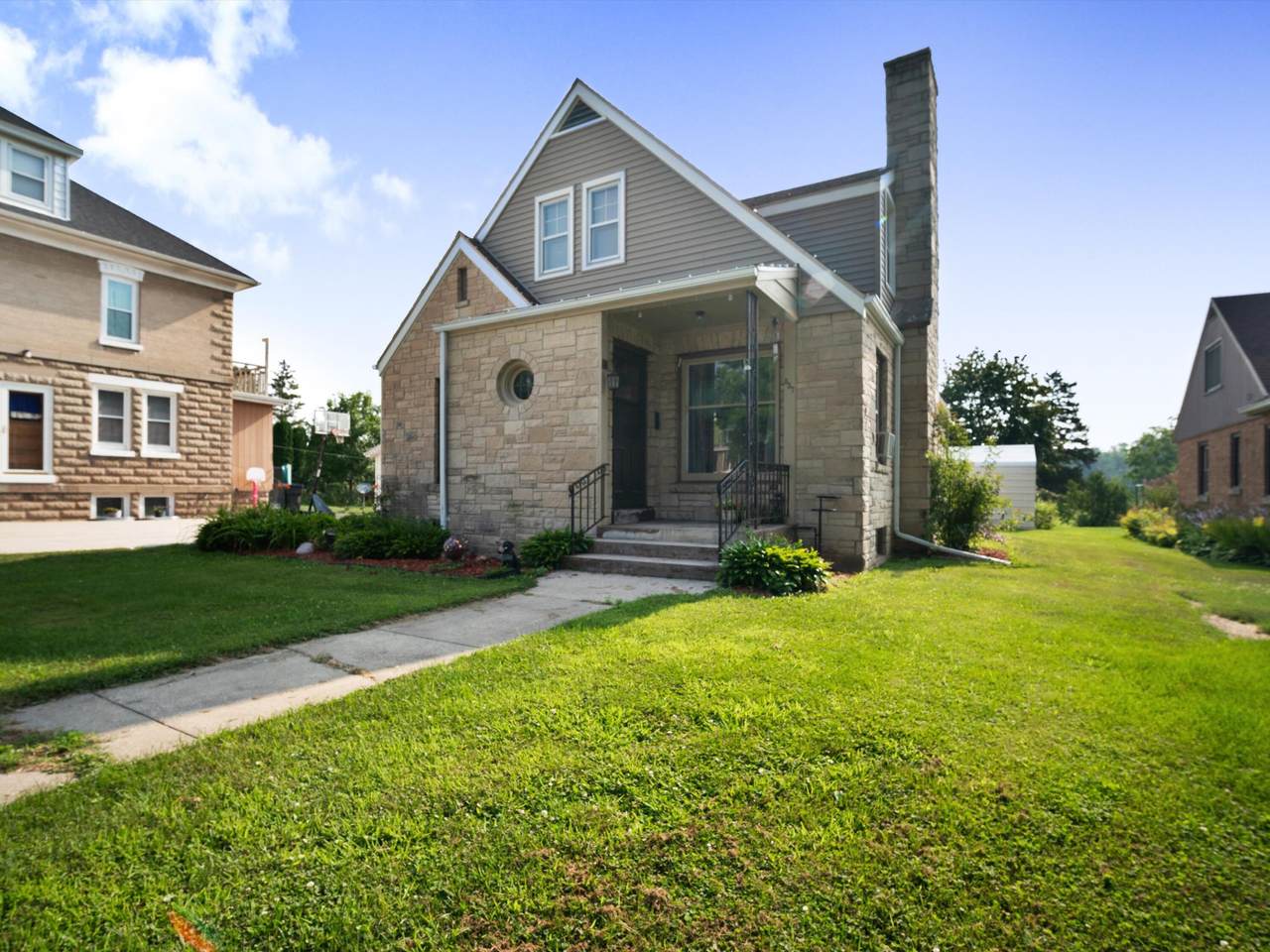 337 North St - Photo 1