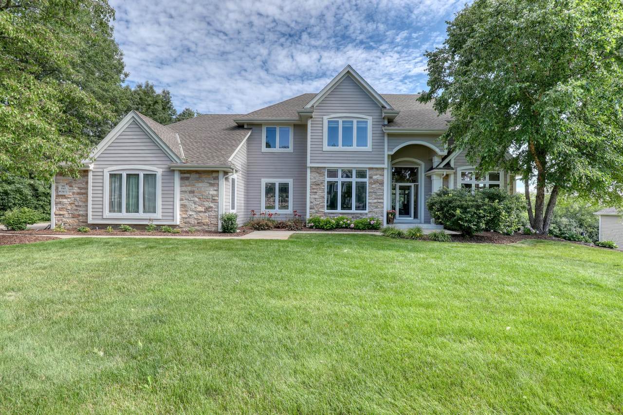 N43W29172 Prairie Wind Cir N - Photo 1
