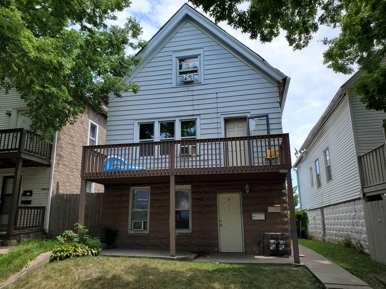 2470 12th St - Photo 1