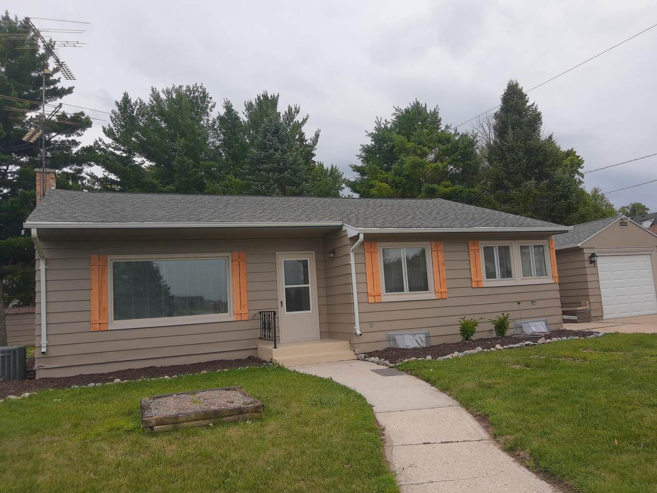 333 Sheboygan St - Photo 1