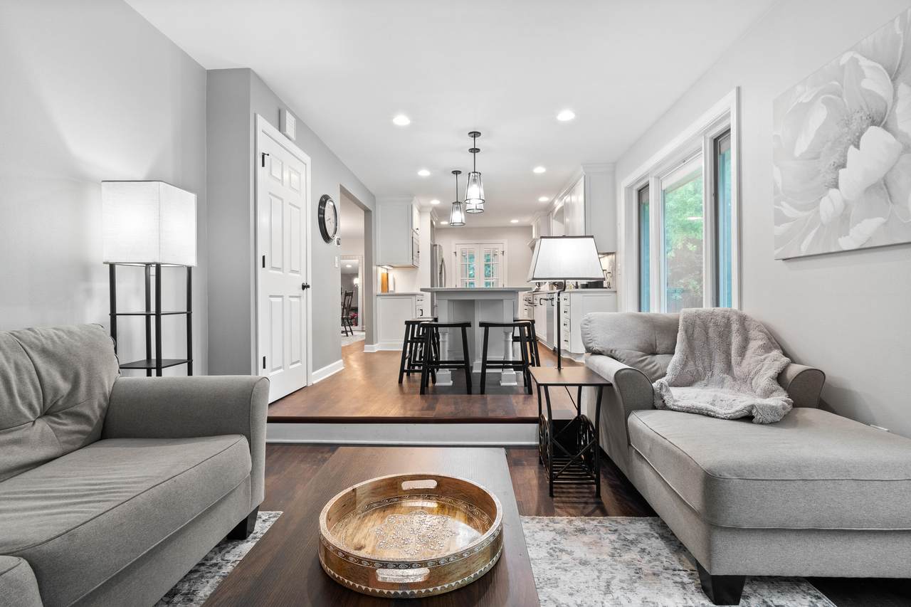 W314N899 Cambridge Ct - Photo 1