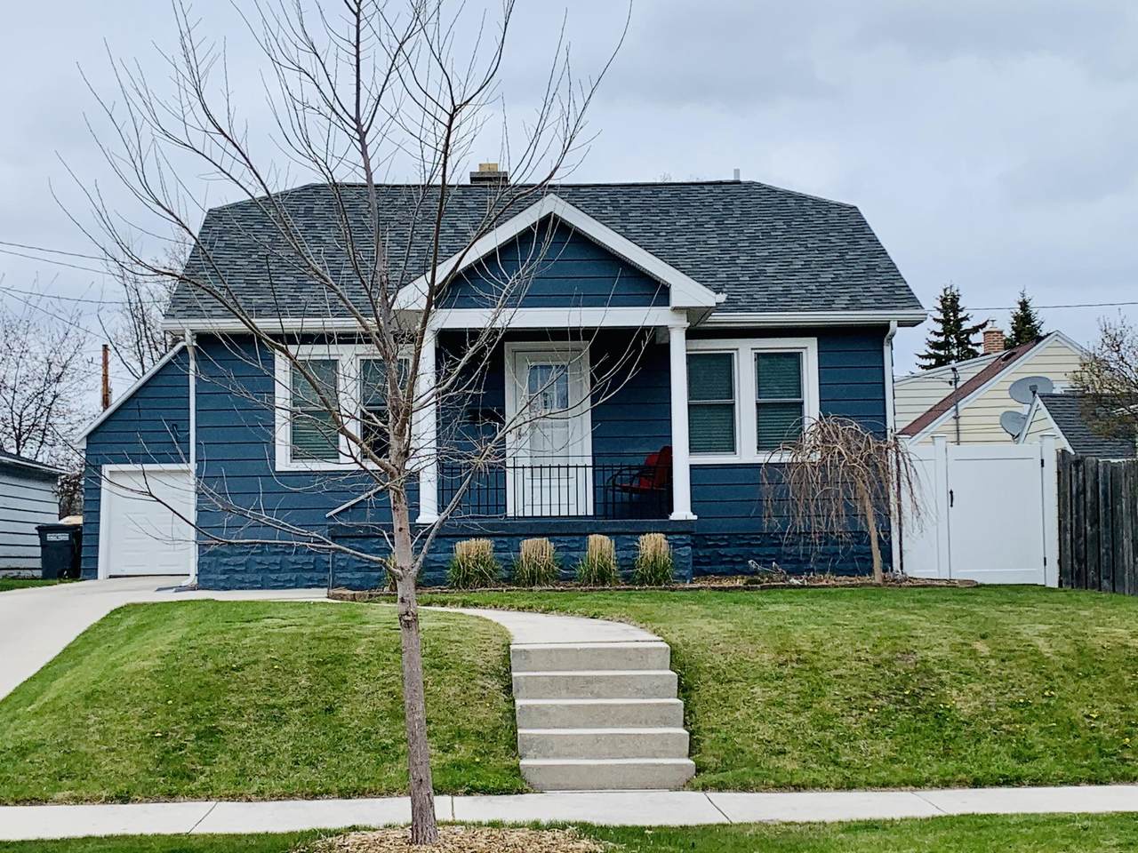 1908 David Ave - Photo 1