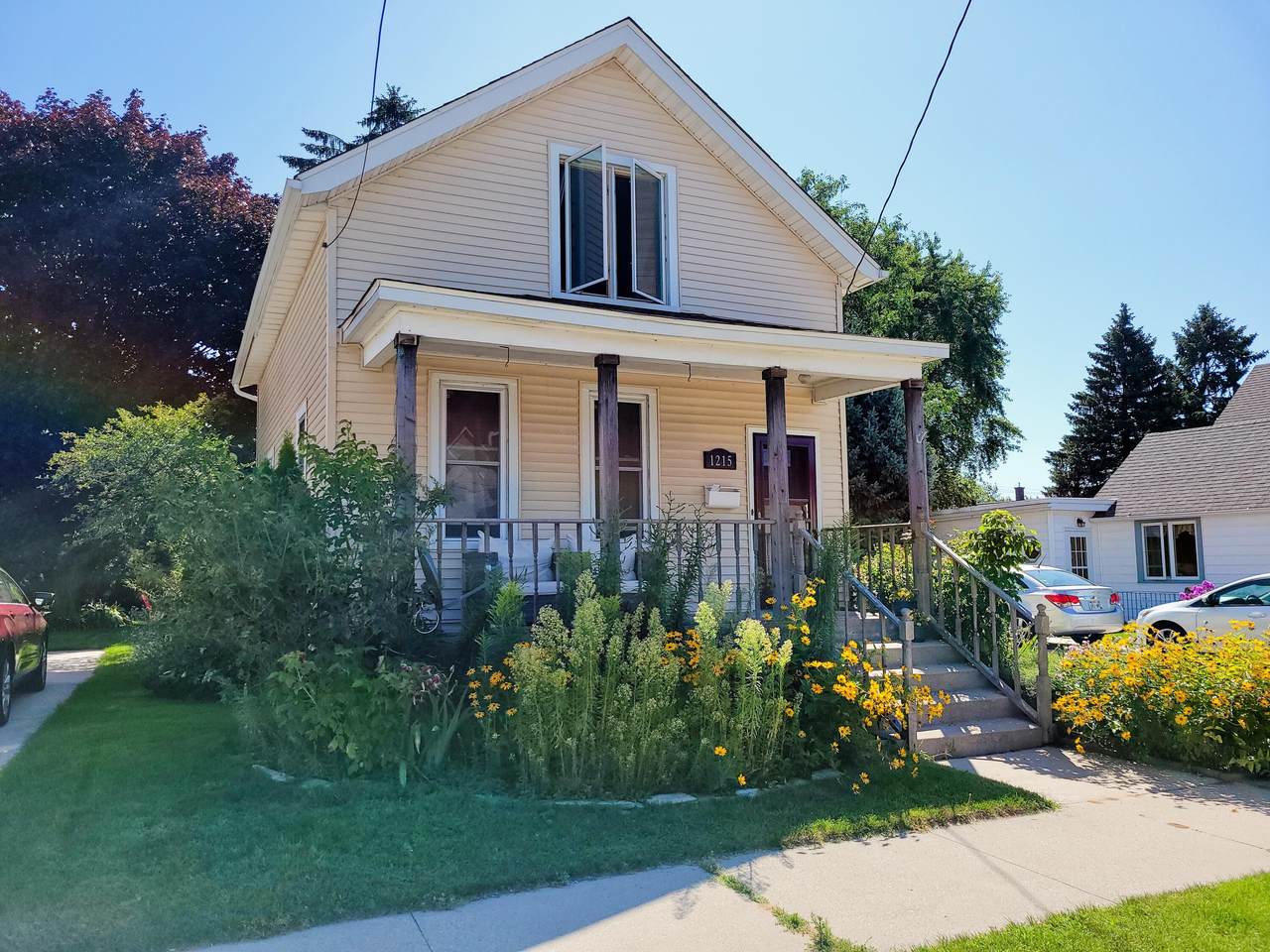 1215 21st St - Photo 1