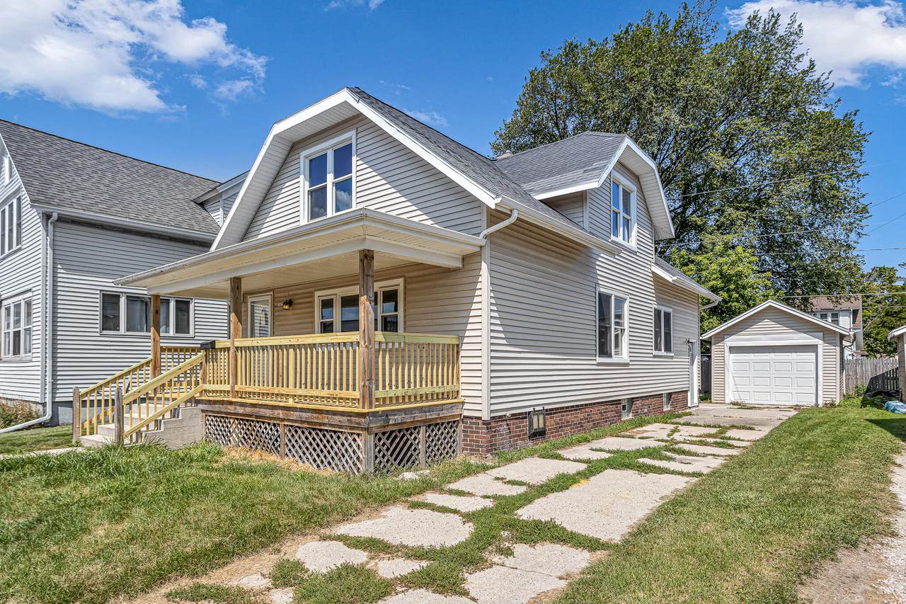 1626 Martin Ave - Photo 1