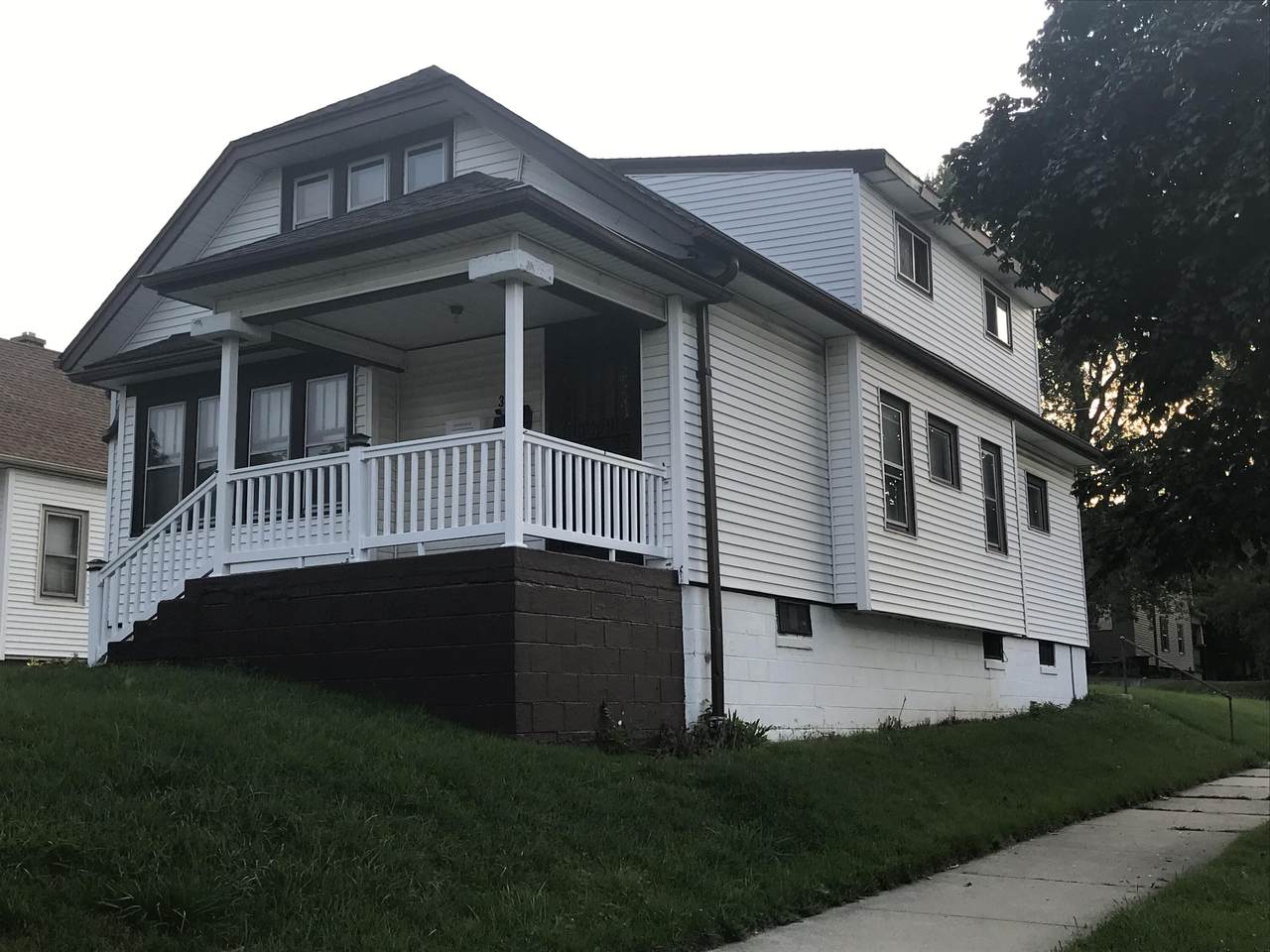 3700 14th St - Photo 1