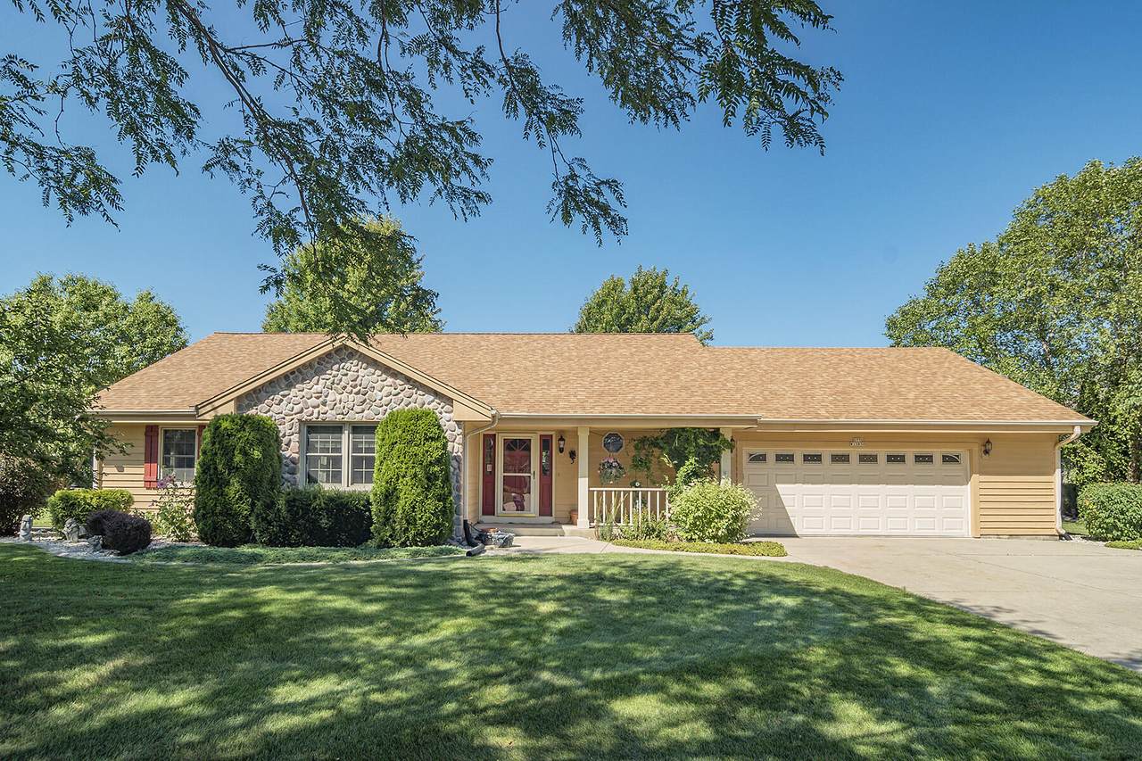 S75W13850 Bluhm Ct - Photo 1