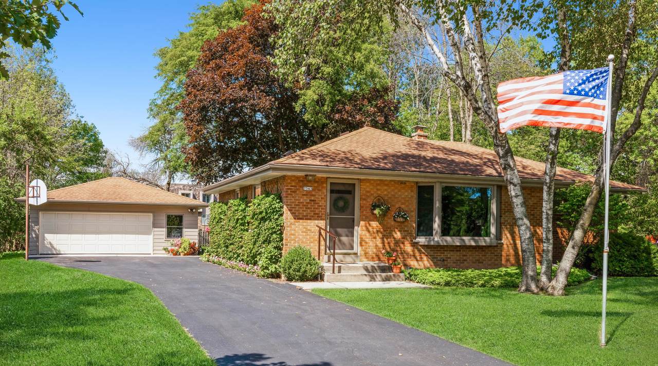 7543 Mohawk Rd - Photo 1