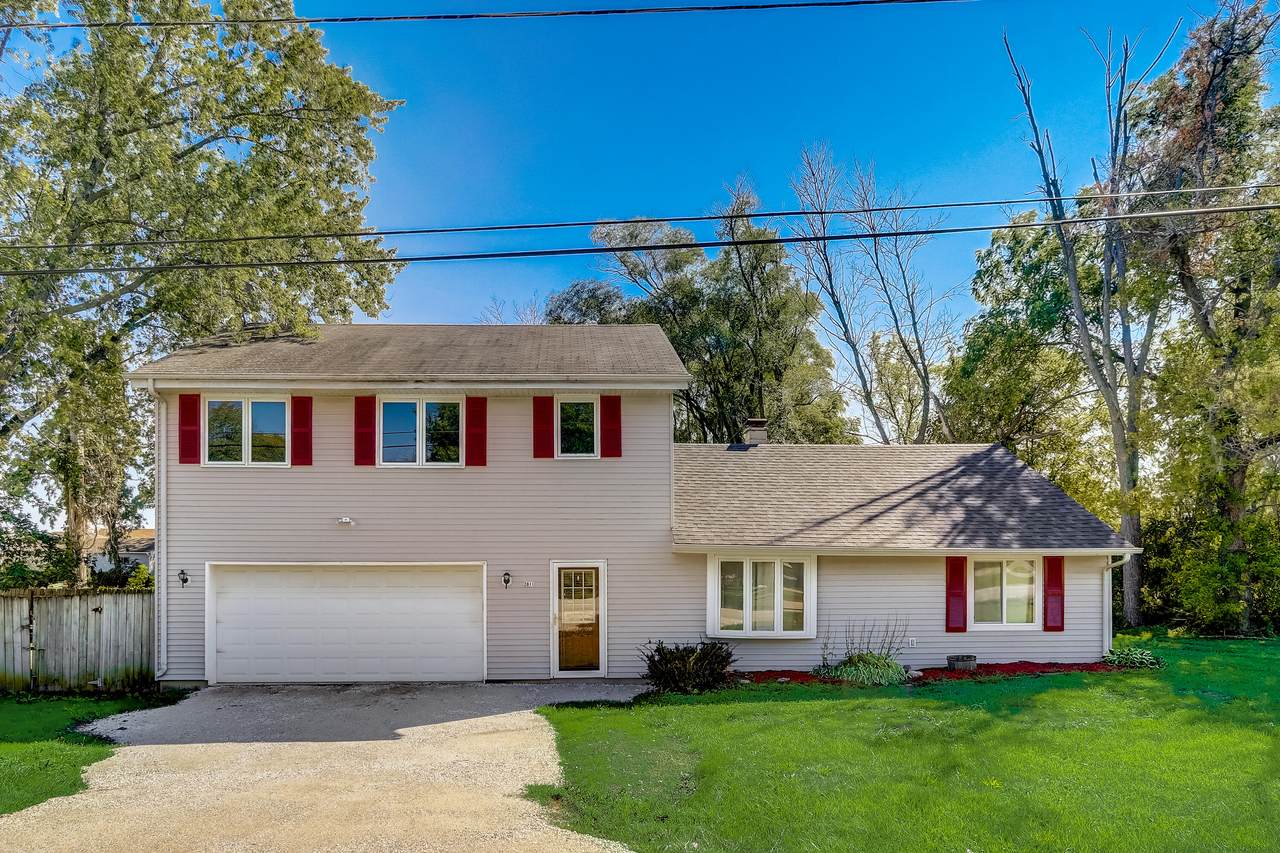 2811 Acre Ave - Photo 1