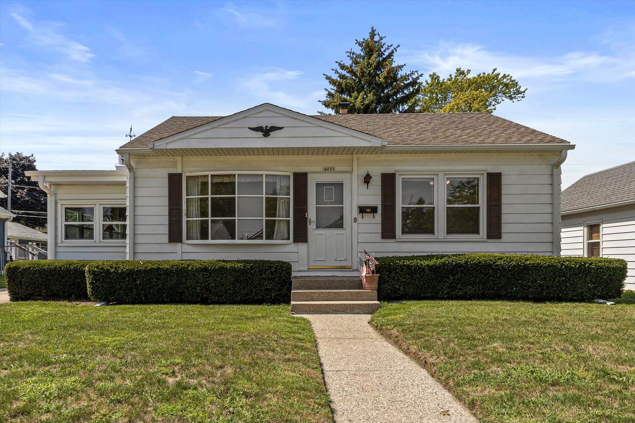 4051 Lipton Ave - Photo 1