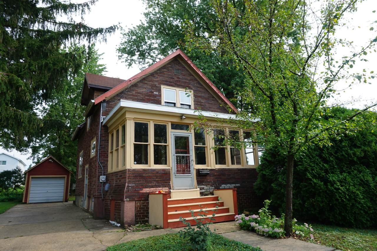 209 Monroe St - Photo 1
