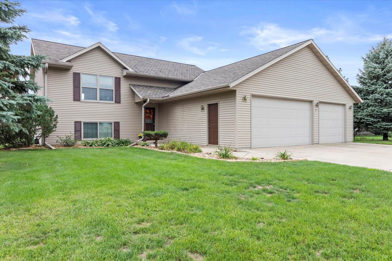 343 Sunburst Ave - Photo 1