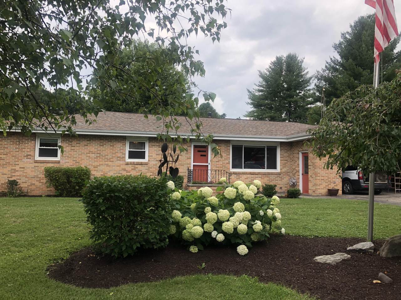 2618 Park Ave - Photo 1