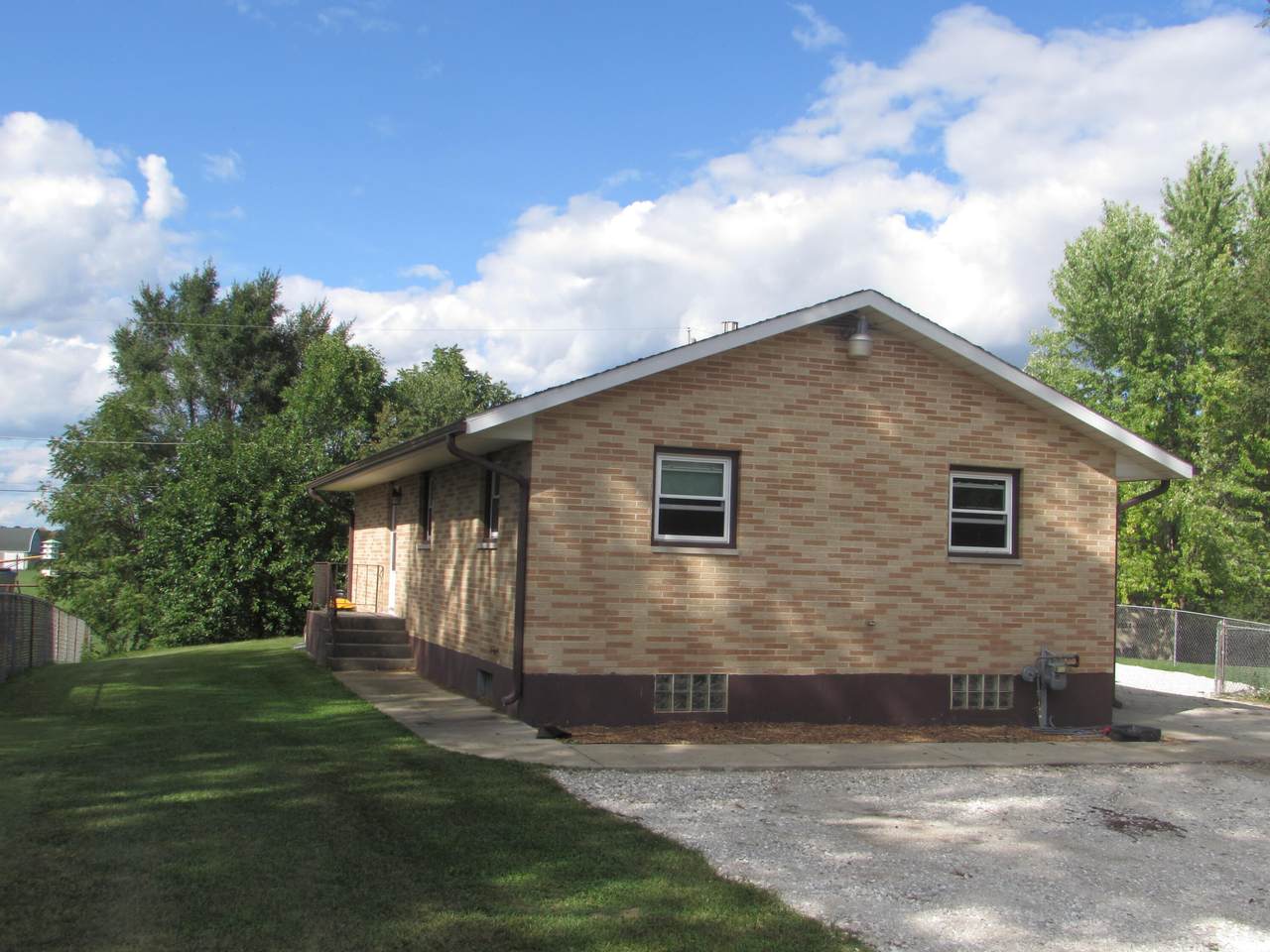 32724 Robers St - Photo 1